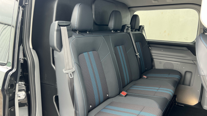 Ford Transit Custom 320 L1 Petrol Fwd 2.5 PHEV 232ps H1 Double Cab Van Sport Auto [NI] - Image 38